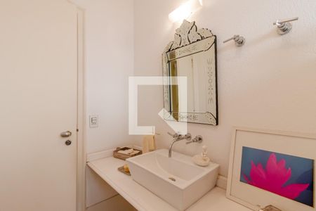 Casa à venda com 858m², 6 quartos e 6 vagasLavabo