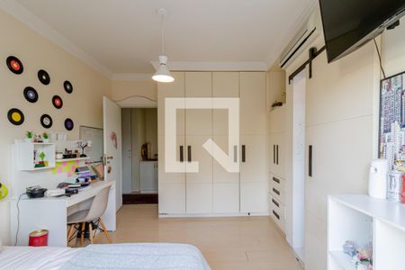 Casa à venda com 858m², 6 quartos e 6 vagasSuíte  3