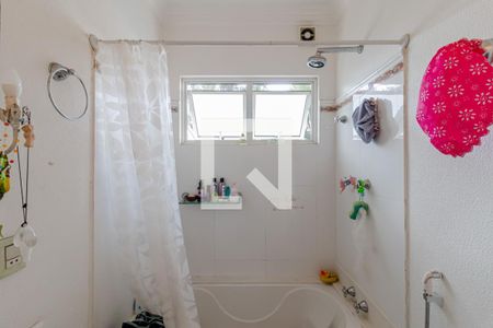 Casa à venda com 858m², 6 quartos e 6 vagasBanheiro da Suíte 3