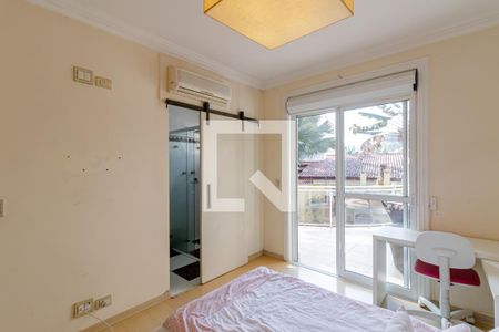 Casa à venda com 858m², 6 quartos e 6 vagasSuíte 1