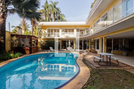 Casa à venda com 858m², 6 quartos e 6 vagasPiscina