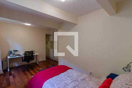 Casa à venda com 858m², 6 quartos e 6 vagasSuíte 5 - Hospede 