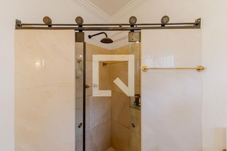 Casa à venda com 858m², 6 quartos e 6 vagasBanheiro da Suíte 4