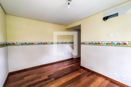 Apartamento à venda com 357m², 5 quartos e 5 vagasSuíte 2