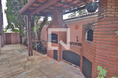 Casa à venda com 600m², 5 quartos e 2 vagasChurrasqueira