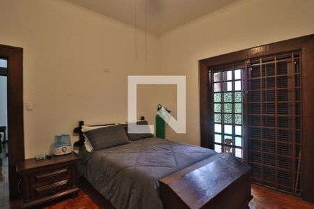 Casa à venda com 600m², 5 quartos e 2 vagasSuíte 