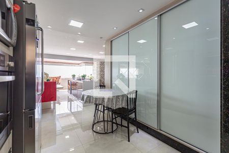 Apartamento à venda com 128m², 3 quartos e 3 vagasCozinha