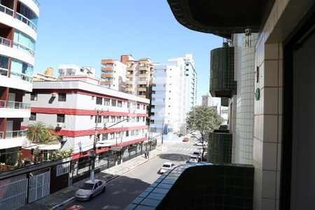 Sala / varanda de apartamento para alugar com 2 quartos, 60m² em Guilhermina, Praia Grande