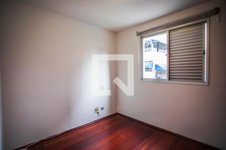 Quarto 1 de apartamento para alugar com 2 quartos, 67m² em Vila Guarani (z Sul), São Paulo