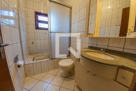 Casa para alugar com 400m², 3 quartos e 1 vagaBanheiro da suíte