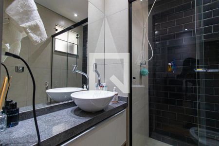 Apartamento à venda com 75m², 2 quartos e sem vaga Apartamento à venda com 75m², 2 quartos e sem vagaBanheiro da Suíte