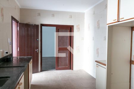 Casa à venda com 380m², 4 quartos e 4 vagasCozinha