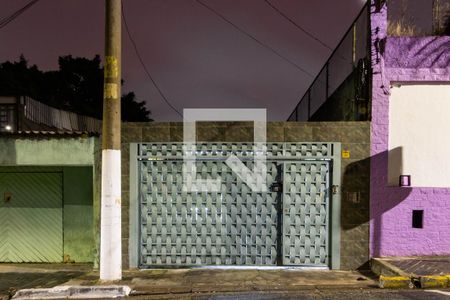 Casa à venda com 300m², 3 quartos e 6 vagasFachada