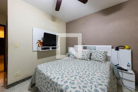 Casa à venda com 300m², 3 quartos e 6 vagasSuíte