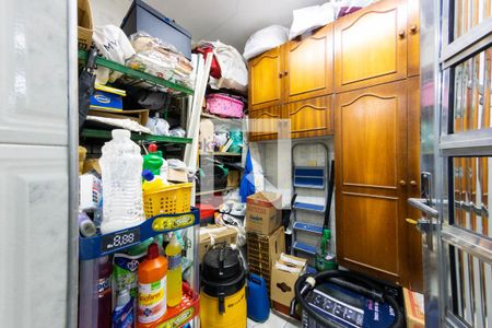 Casa à venda com 300m², 3 quartos e 6 vagasDespensa