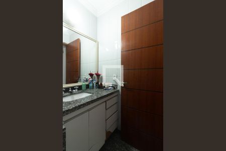 Apartamento à venda com 524m², 3 quartos e 3 vagasBanheiro da Suíte 2