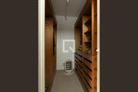 Apartamento à venda com 524m², 3 quartos e 3 vagasCloset da suíte 1