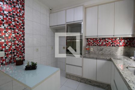 Casa para alugar com 170m², 3 quartos e 3 vagasCozinha