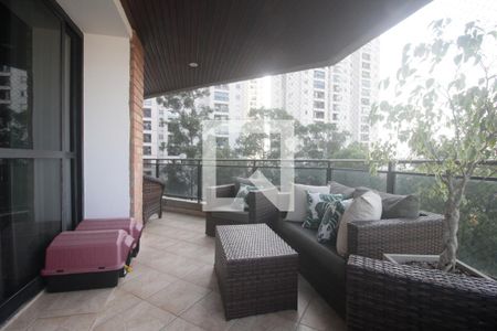 Varanda de apartamento à venda com 3 quartos, 200m² em Jardim Parque Morumbi, São Paulo