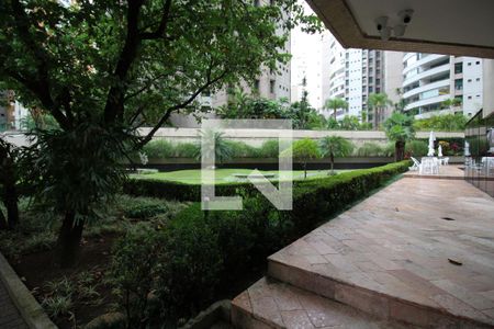 Apartamento para alugar com 120m², 3 quartos e 2 vagasÁrea comum 