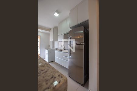 Apartamento para alugar com 77m², 2 quartos e 2 vagasCozinha e área de serviço