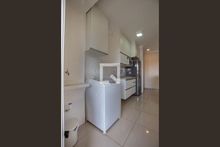 Apartamento para alugar com 77m², 2 quartos e 2 vagasCozinha e área de serviço