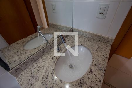 Apartamento para alugar com 77m², 2 quartos e 2 vagasBanheiro da suíte