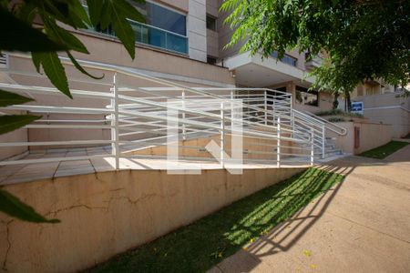 Apartamento para alugar com 77m², 2 quartos e 2 vagasFachada