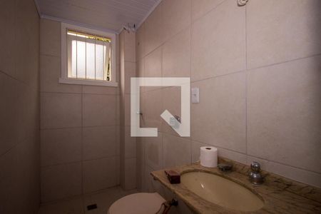 Banheiro de apartamento à venda com 1 quarto, 47m² em Medianeira, Porto Alegre