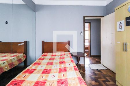 Quarto 1 de apartamento para alugar com 2 quartos, 59m² em São Sebastião, Porto Alegre