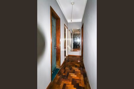 Corredor de apartamento para alugar com 2 quartos, 59m² em São Sebastião, Porto Alegre