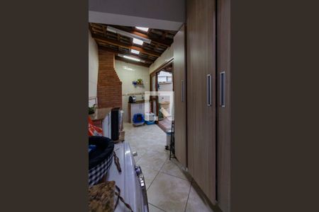 Casa de condomínio à venda com 100m², 3 quartos e 1 vaga Casa de condomínio à venda com 100m², 3 quartos e 1 vagaLavanderia