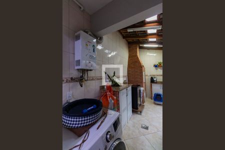 Casa de condomínio à venda com 100m², 3 quartos e 1 vaga Casa de condomínio à venda com 100m², 3 quartos e 1 vagaLavanderia