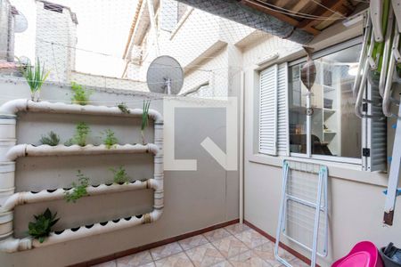 Casa de condomínio à venda com 100m², 3 quartos e 1 vaga Casa de condomínio à venda com 100m², 3 quartos e 1 vagaPatio
