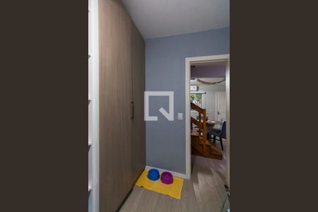 Casa de condomínio à venda com 100m², 3 quartos e 1 vaga Casa de condomínio à venda com 100m², 3 quartos e 1 vagaEscritório