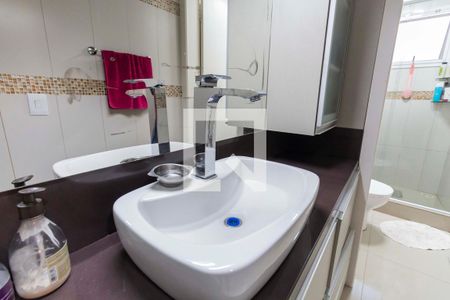 Casa de condomínio à venda com 100m², 3 quartos e 1 vaga Casa de condomínio à venda com 100m², 3 quartos e 1 vagaBanheiro
