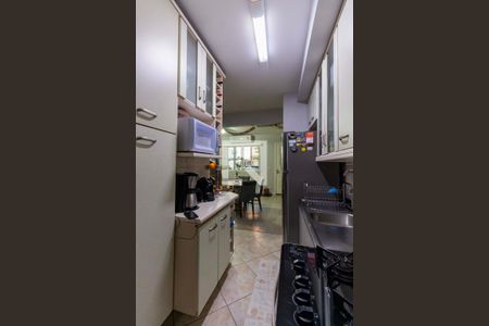 Cozinha  de casa de condomínio para alugar com 3 quartos, 100m² em Humaitá, Porto Alegre