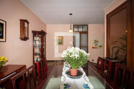 Casa à venda com 100m², 3 quartos e 2 vagas Casa à venda com 100m², 3 quartos e 2 vagasSala de Jantar