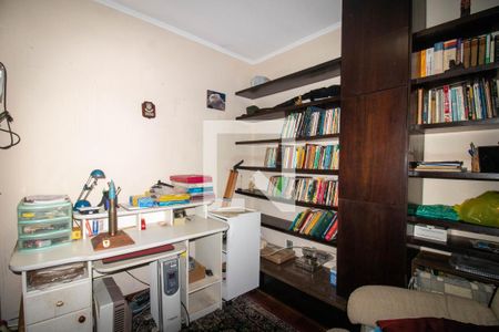 Casa à venda com 100m², 3 quartos e 2 vagas Casa à venda com 100m², 3 quartos e 2 vagasEscritório