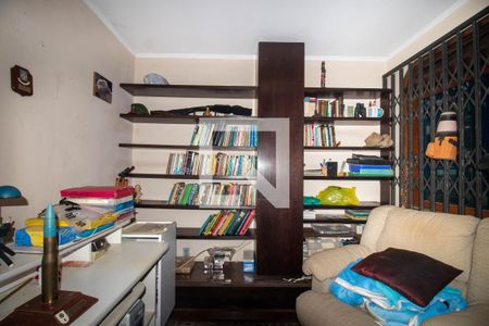 Casa à venda com 100m², 3 quartos e 2 vagas Casa à venda com 100m², 3 quartos e 2 vagasEscritório