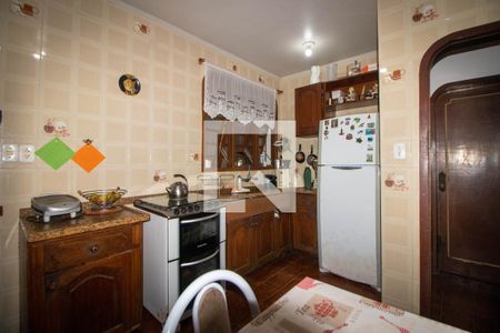 Casa à venda com 100m², 3 quartos e 2 vagas Casa à venda com 100m², 3 quartos e 2 vagasCozinha