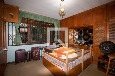 Casa à venda com 100m², 3 quartos e 2 vagas Casa à venda com 100m², 3 quartos e 2 vagasSuíte