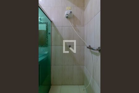 Casa à venda com 450m², 4 quartos e 8 vagas Casa à venda com 450m², 4 quartos e 8 vagasBanheiro da Suíte 1