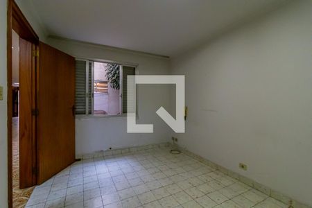 Casa à venda com 450m², 4 quartos e 8 vagas Casa à venda com 450m², 4 quartos e 8 vagasQuarto da Garagem