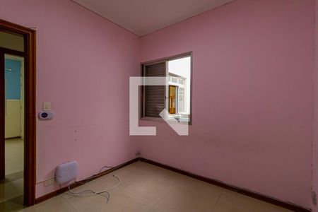 Casa à venda com 450m², 4 quartos e 8 vagas Casa à venda com 450m², 4 quartos e 8 vagasQuarto 2