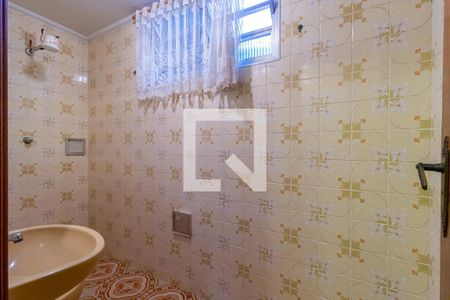 Casa à venda com 450m², 4 quartos e 8 vagas Casa à venda com 450m², 4 quartos e 8 vagasBanheiro da Garagem