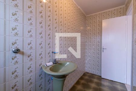 Casa à venda com 450m², 4 quartos e 8 vagas Casa à venda com 450m², 4 quartos e 8 vagasBanheiro do Salão