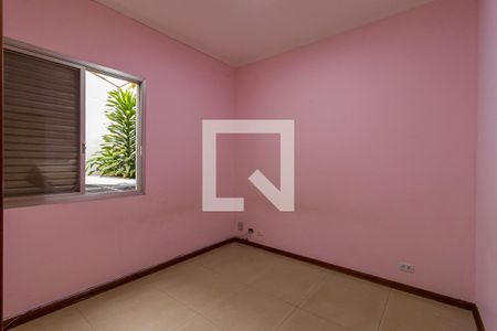 Casa à venda com 450m², 4 quartos e 8 vagas Casa à venda com 450m², 4 quartos e 8 vagasQuarto 2