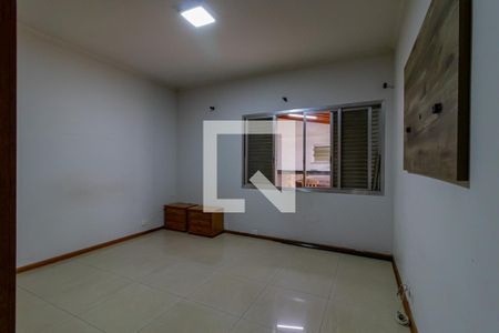 Casa à venda com 450m², 4 quartos e 8 vagas Casa à venda com 450m², 4 quartos e 8 vagasSuíte 1
