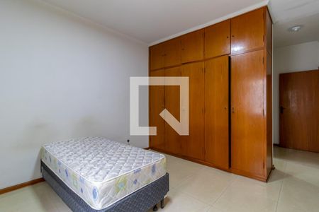 Casa à venda com 450m², 4 quartos e 8 vagas Casa à venda com 450m², 4 quartos e 8 vagasSuíte 2